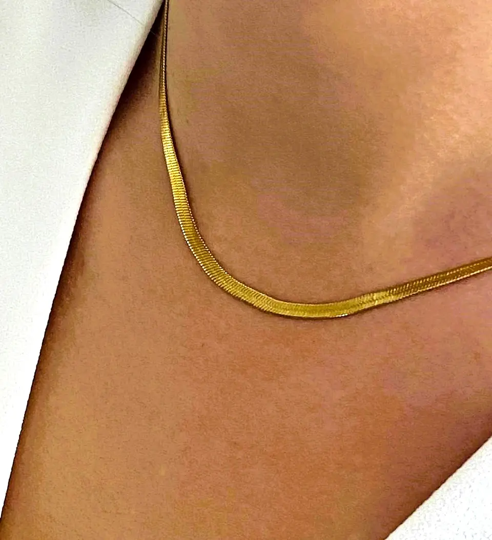 Acucena Necklace 1