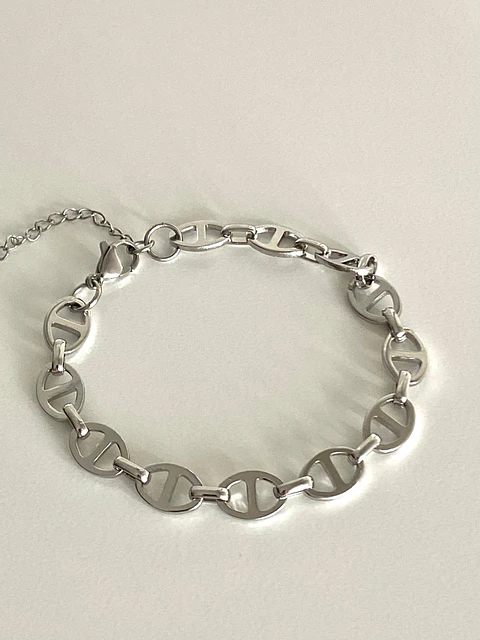 Naomi bracelet