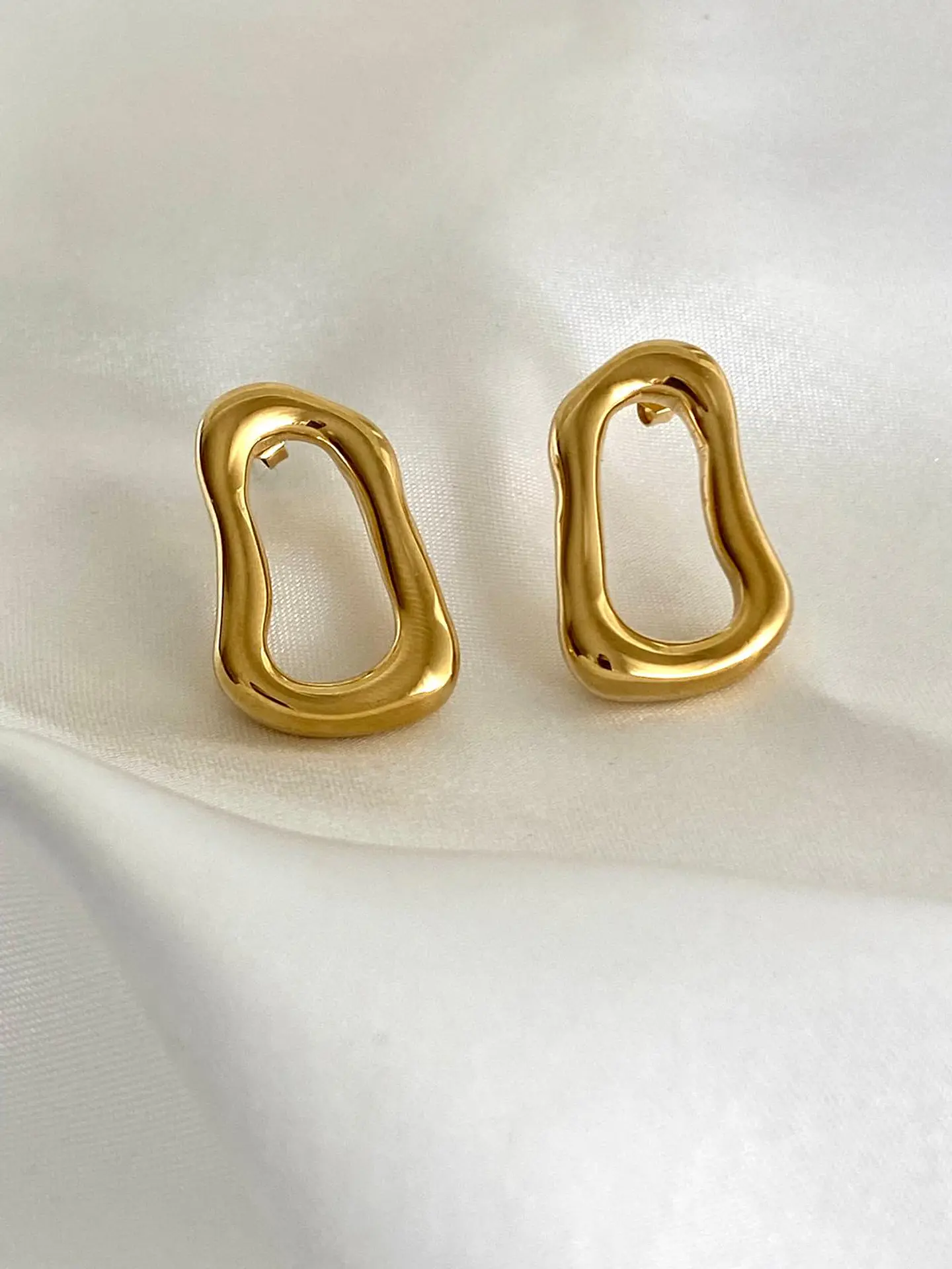 Wave Earrings 2