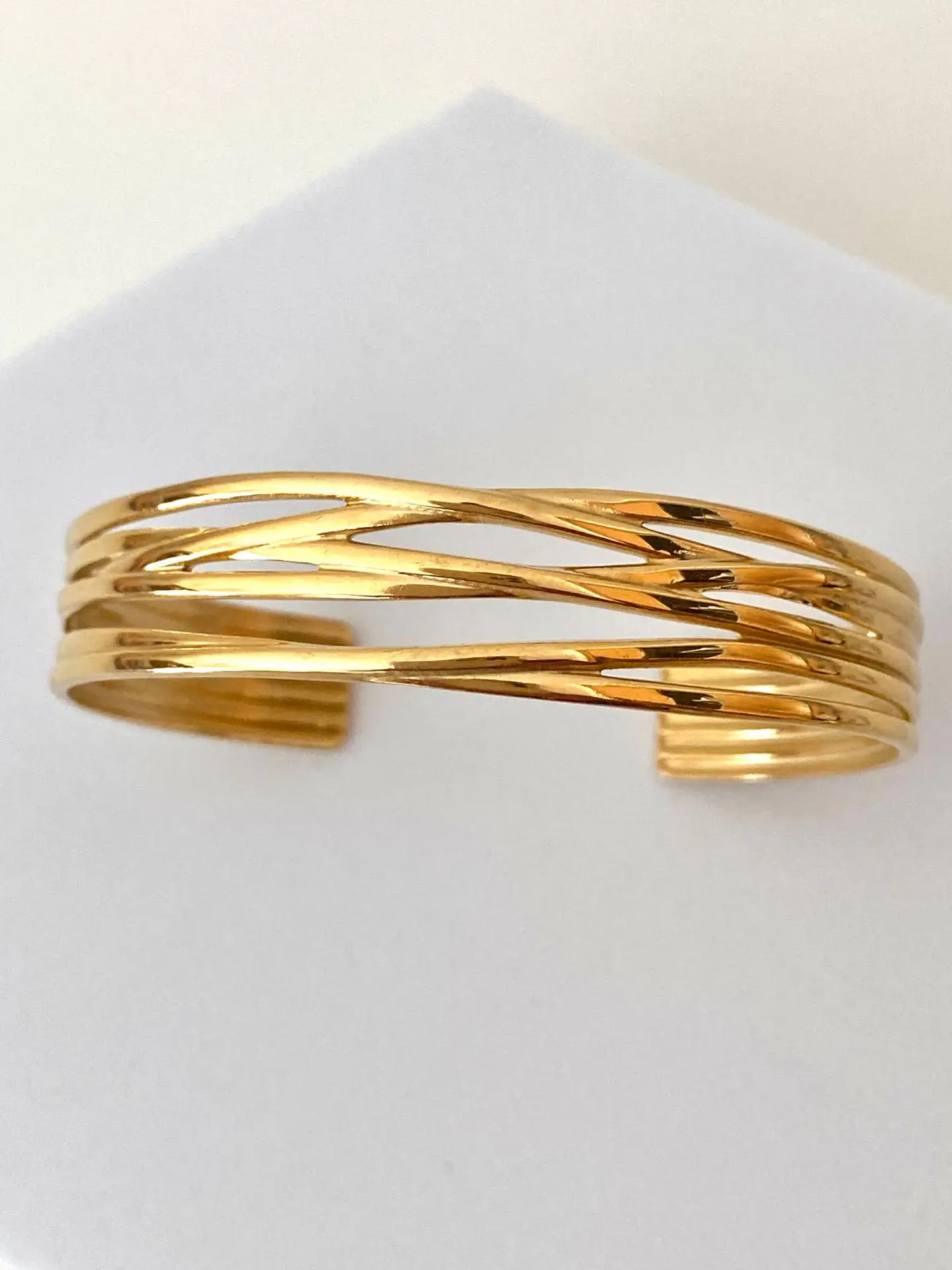 Kendall bracelet 1