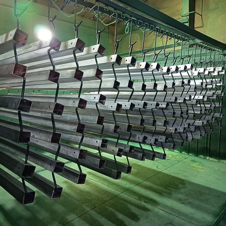 Postes para cierre perimetral 2