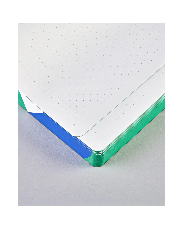 Libreta Nuuna Voyager L Light Cloud - Papelería De Diseño