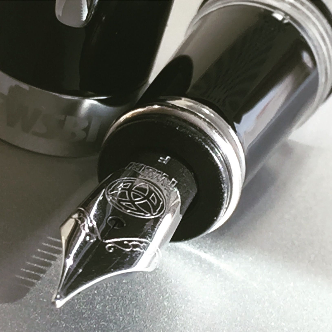 TWSBI - Diamond Mini - Classic (Tapa negra) 2