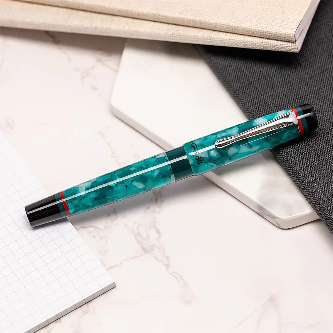 Pluma Estilográfica Opus 88 – Minty Blue Flex (Edición Especial) 3