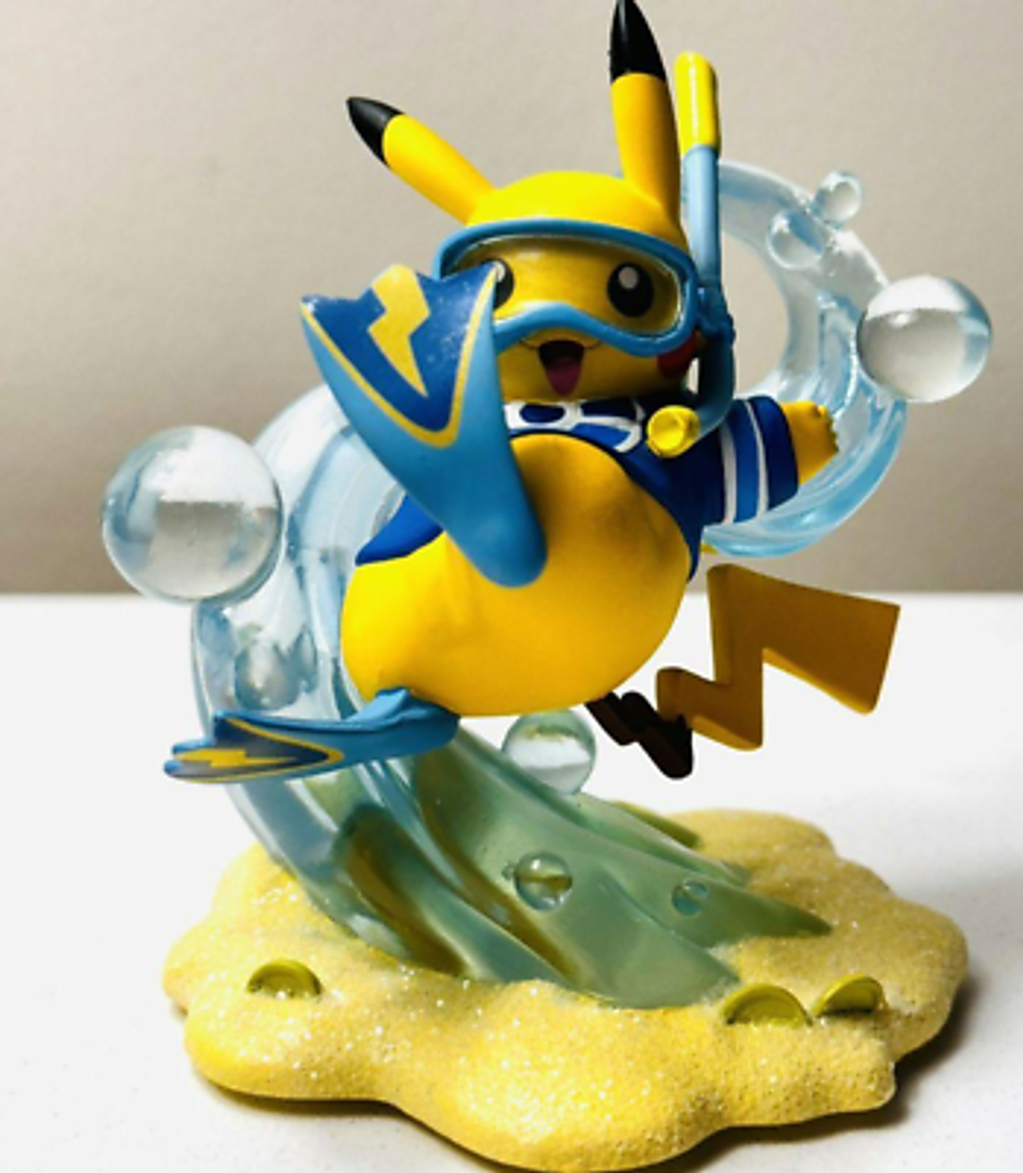 HONOLULU FIGURE 2024 PIKACHU SNORKEL 3