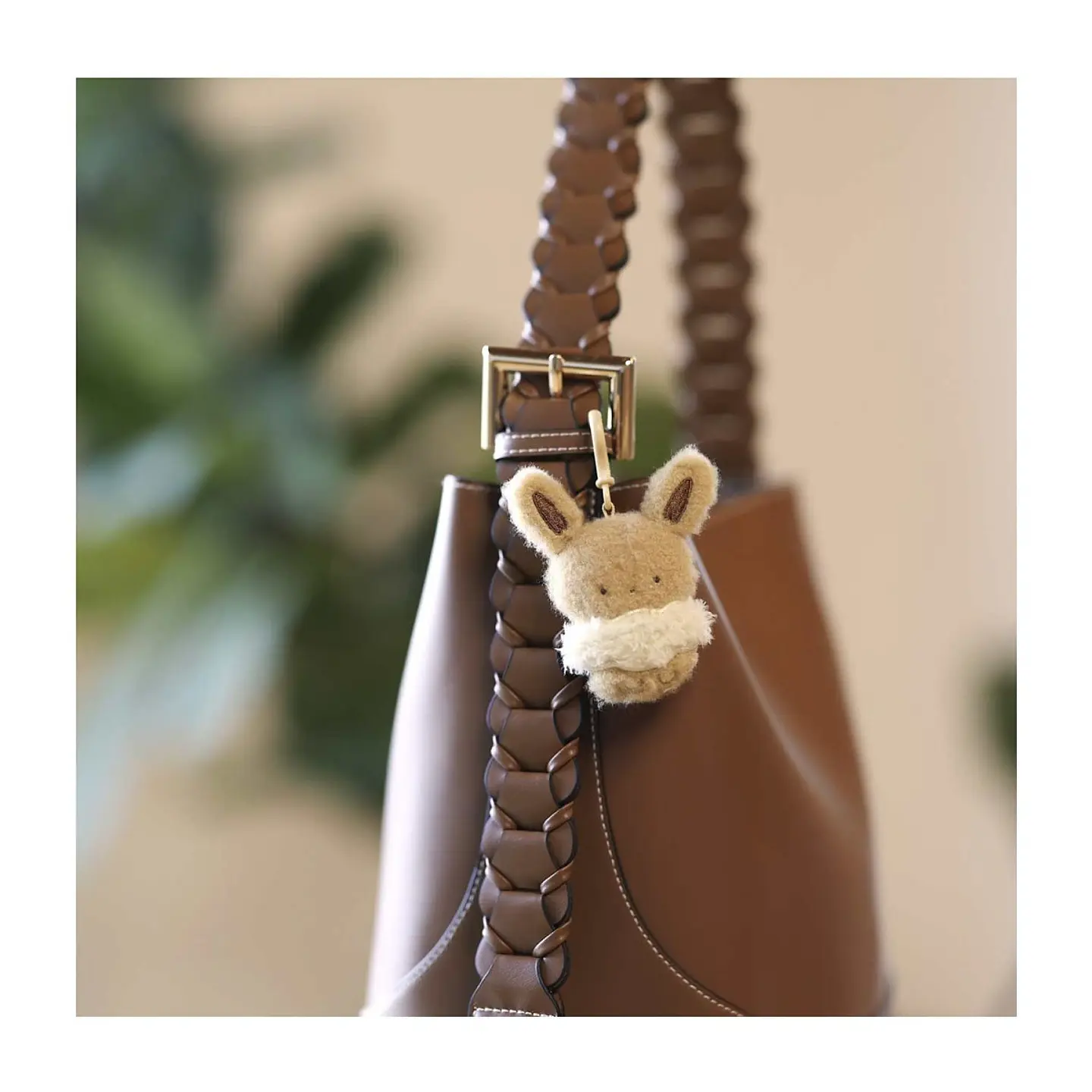 Eevee Pokémon Lil’ Friends Plush Key Chain 4