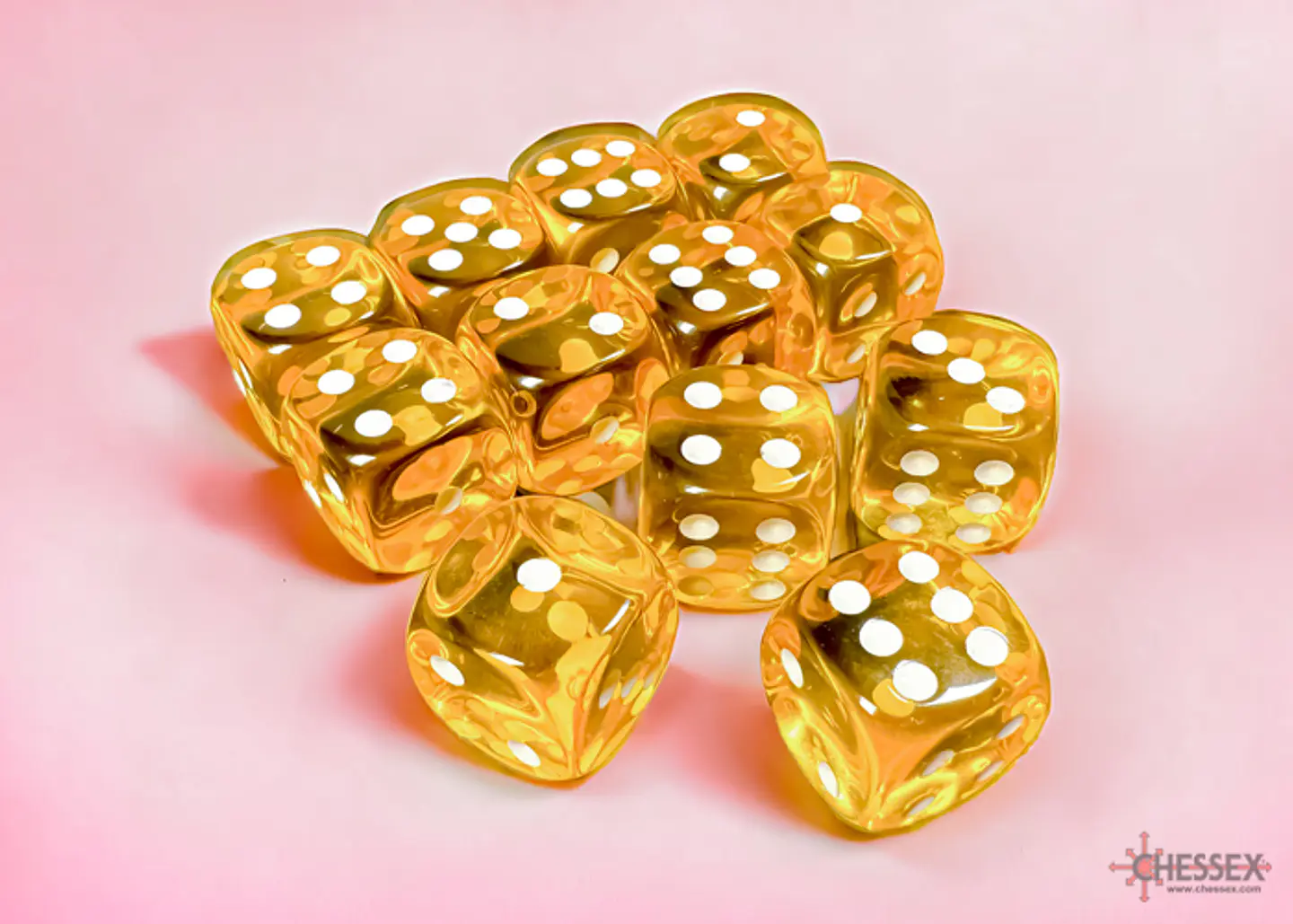 Chessex Dice Block – Translucent Yellow/White 16mm D6 (12 Dados) 3