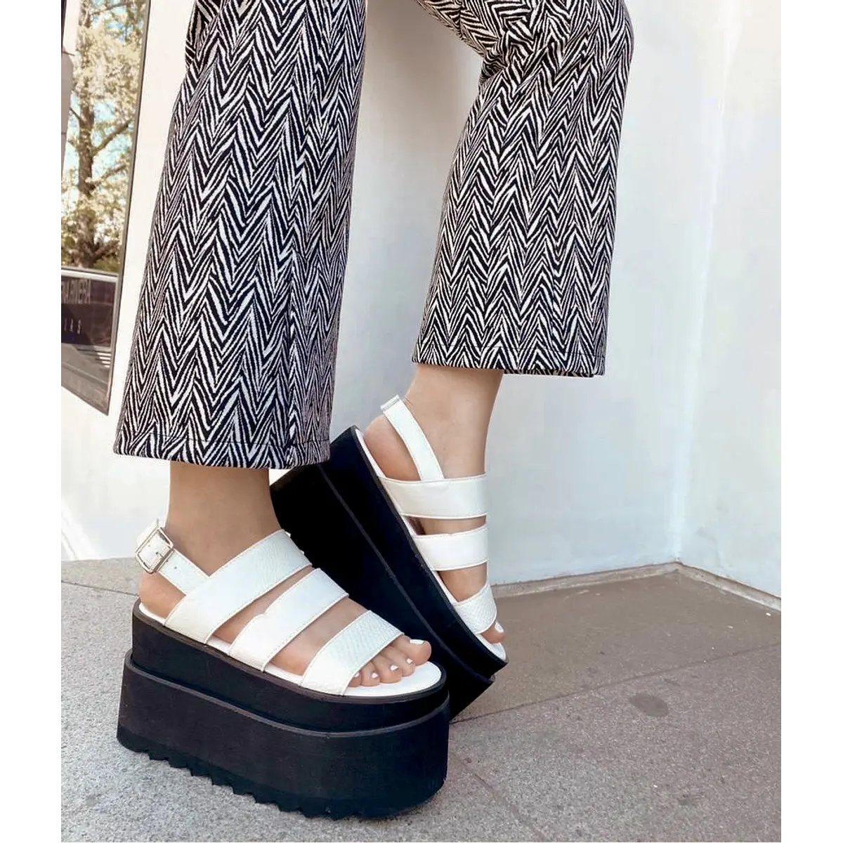 OFRRTA LOLITA WHITE