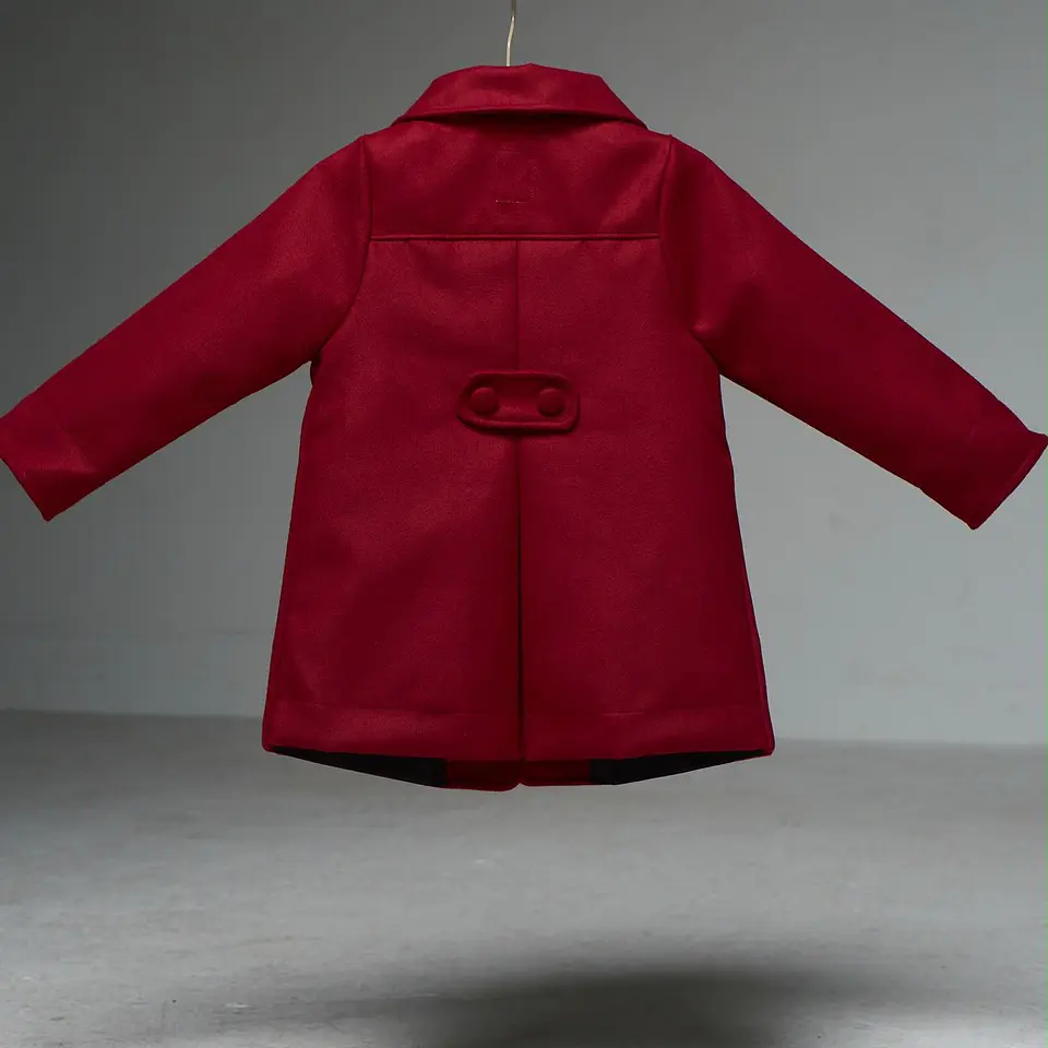 Abrigo burdeo 2