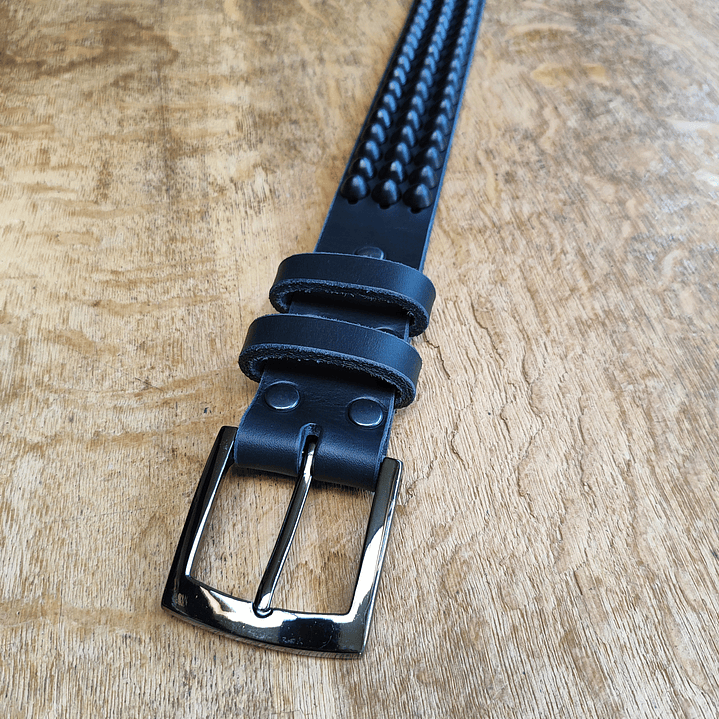 Cinturón de 3 líneas de conos negro mate – Hecho a Mano en Cuero Real 5