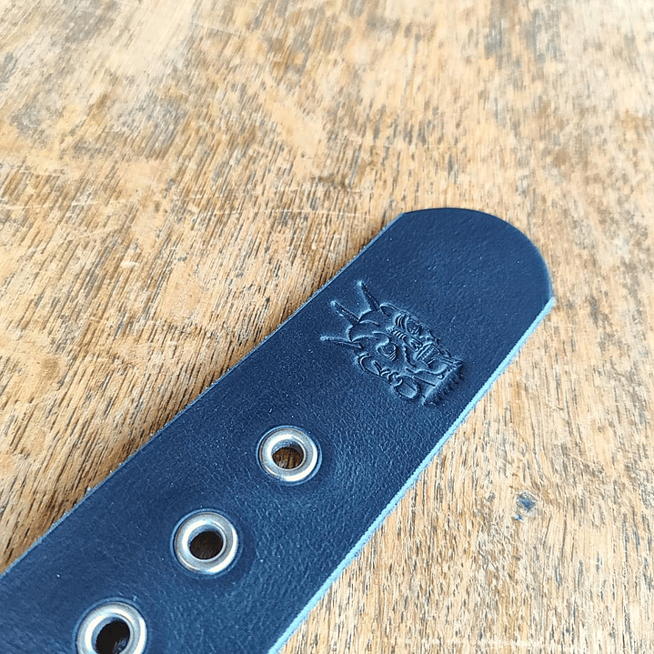 Cinturón 3 líneas de pirámides metálicas - Hecho a mano en cuero real 5