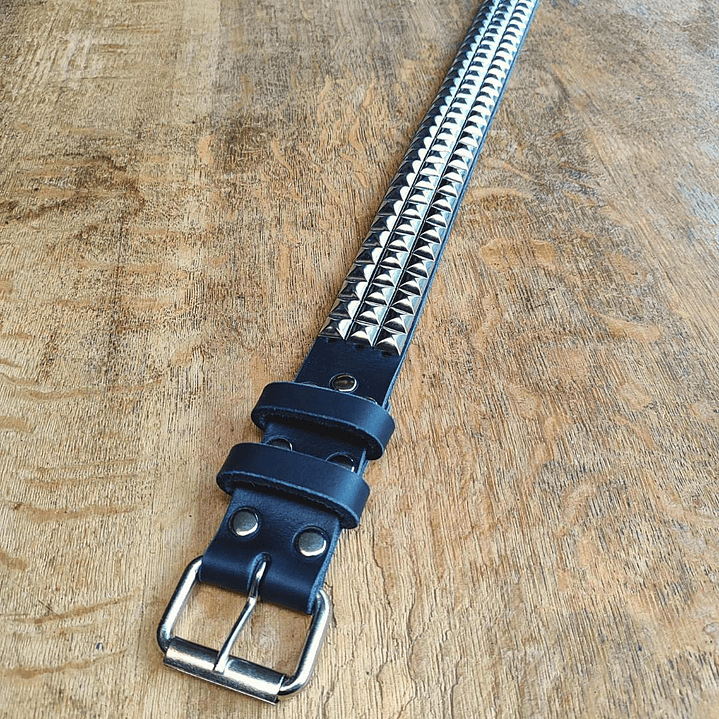 Cinturón 3 líneas de pirámides metálicas - Hecho a mano en cuero real 6