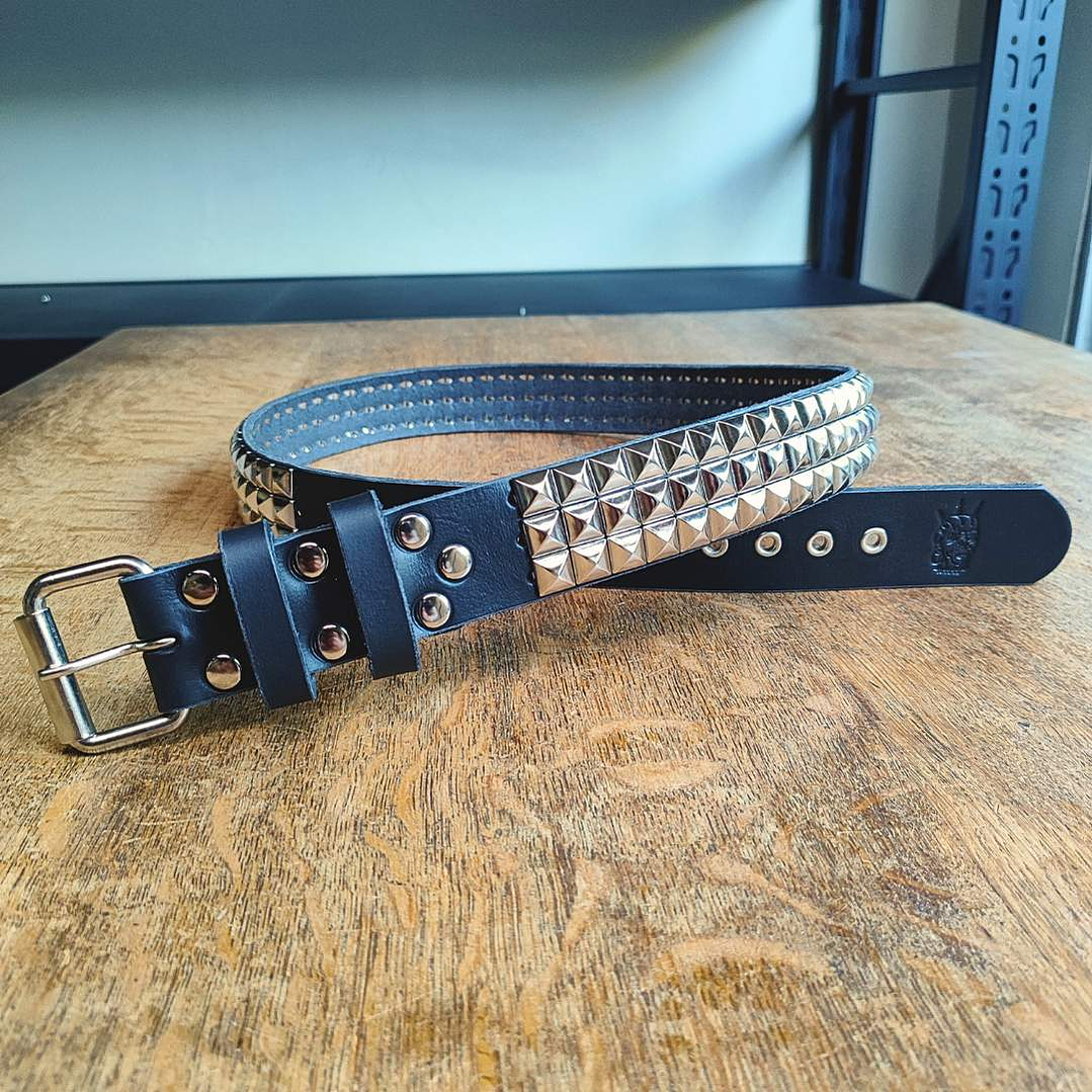 Pack Cinturón Pirámides + Pulseras 2