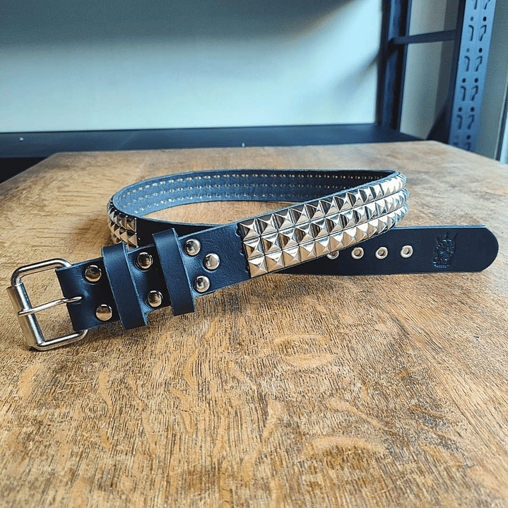 Pack Cinturón Pirámides + Pulseras 2