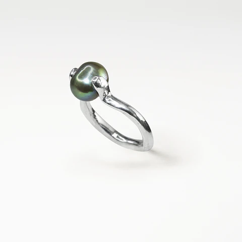 Anillo Solitario - Perla Verde Orgánico