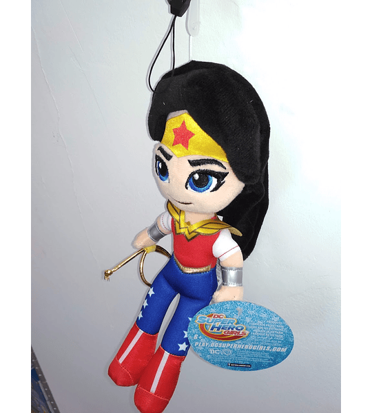 Peluche Dc Super Hero Girls Wonder Woman 25 cm