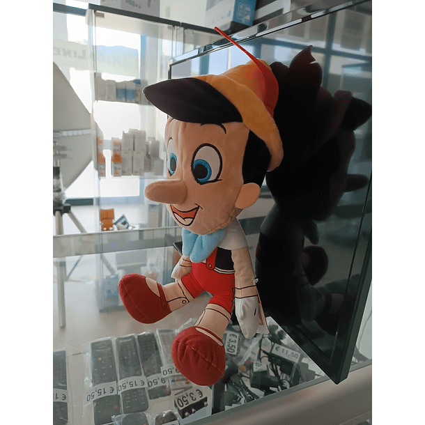 Peluche Pinocchio 37cm 3