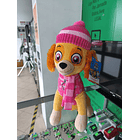 Peluche Patrulha Pata Skye de Inverno 45cm sentado 2