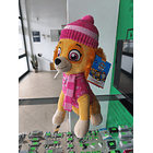 Peluche Patrulha Pata Skye de Inverno 45cm sentado 3