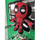 Peluche Marvel Deadpool Braços Abertos 30cm 2