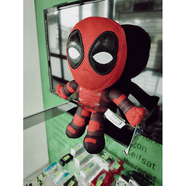 Peluche Marvel Deadpool Braços Abertos 30cm 5