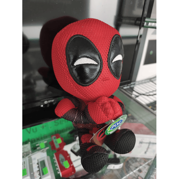 Peluche Marvel Deadpool Crente 30cm 4
