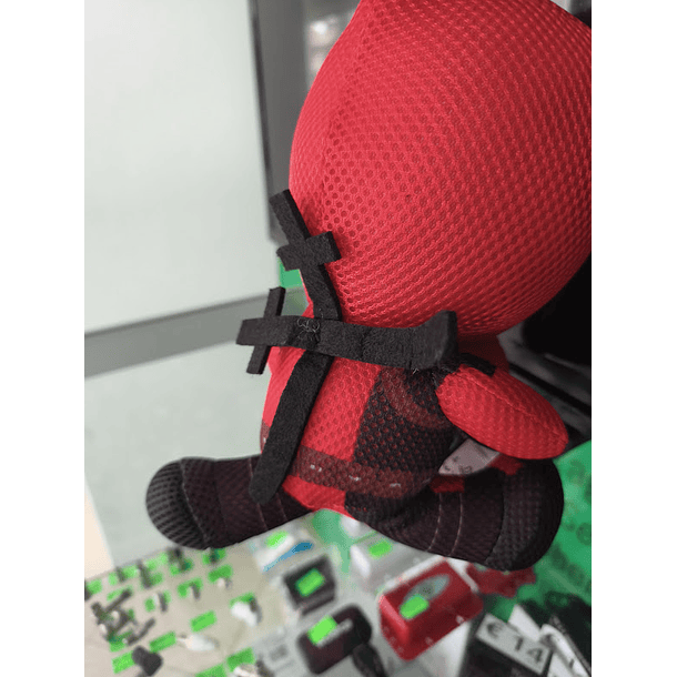 Peluche Marvel Deadpool Crente 30cm 9