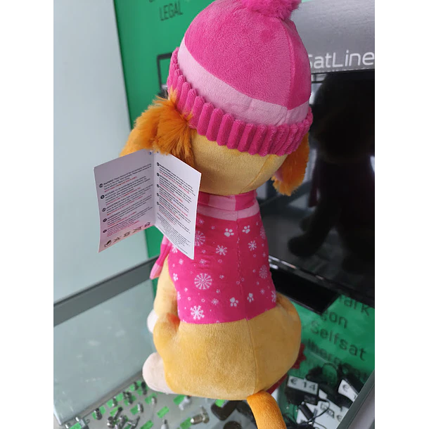 Peluche Patrulha Pata Skye de Inverno 45cm sentado 4