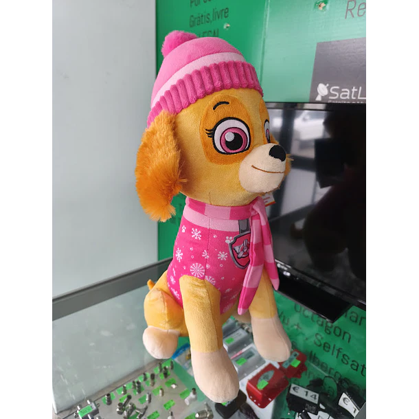 Peluche Patrulha Pata Skye de Inverno 45cm sentado 7