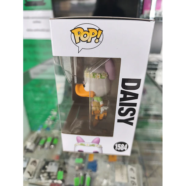 POP! Disney Mickey and Friends Daisy 1584 6