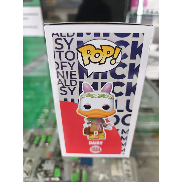POP! Disney Mickey and Friends Daisy 1584 7
