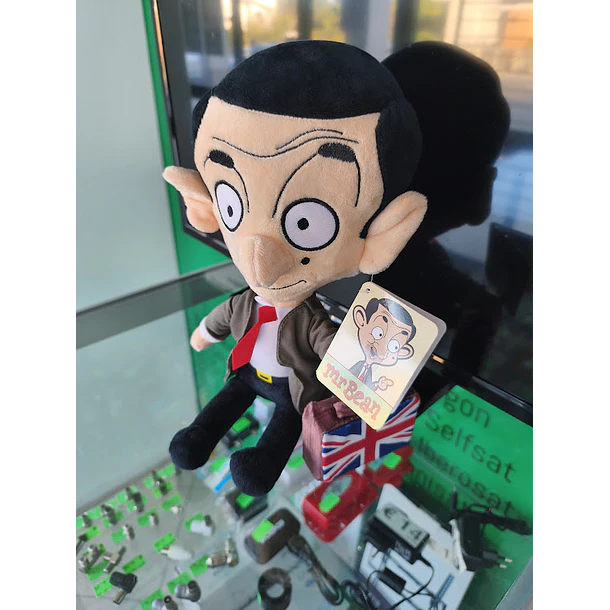 Peluche Mr Bean com mala de viagem 33cm 6
