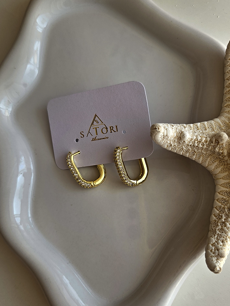 Argollas cuadradas texturizadas 1