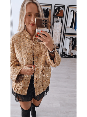 Casaco dourado brilhante