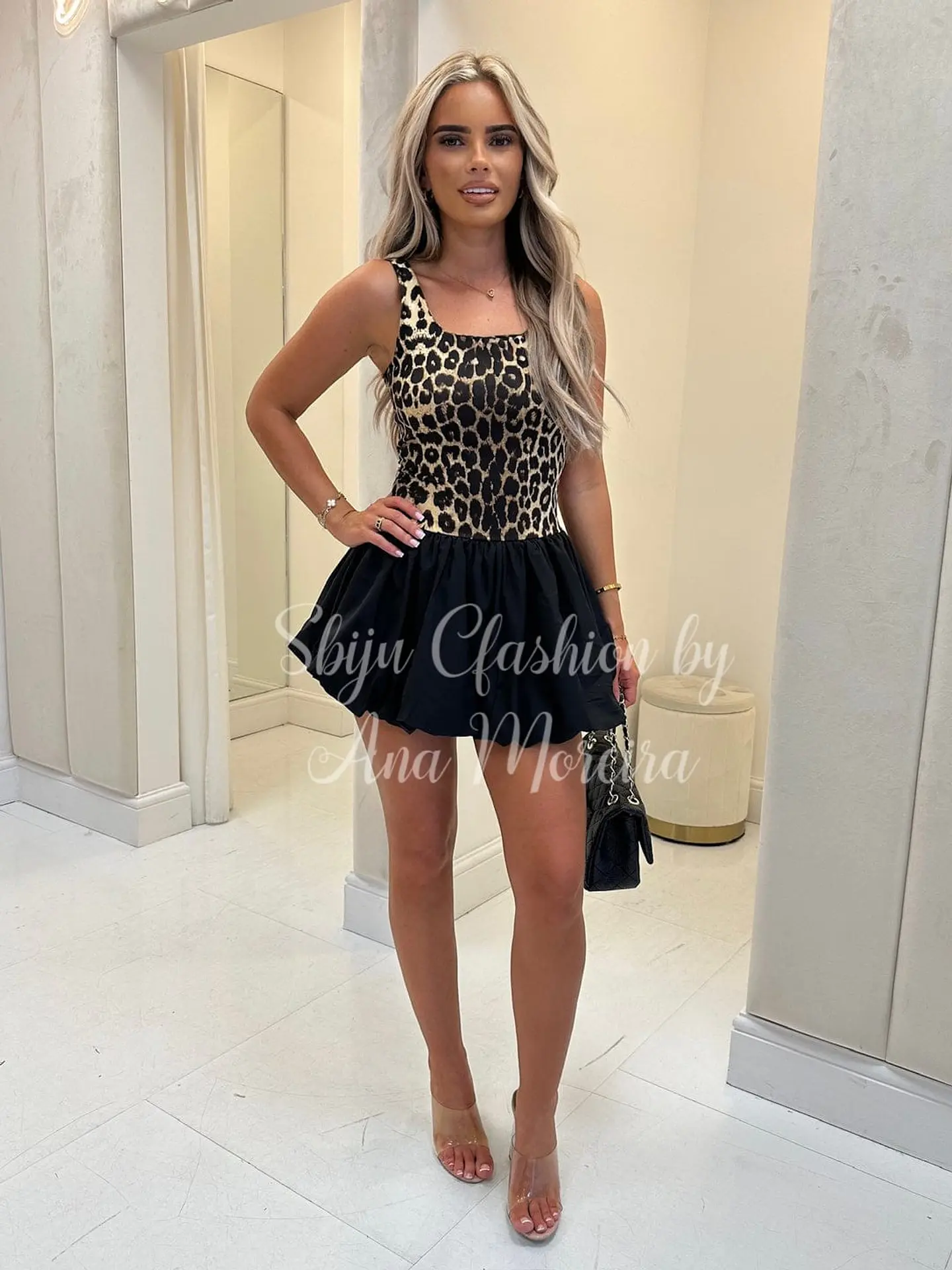 Vestido Leopardo com Saia Preta Balão 6