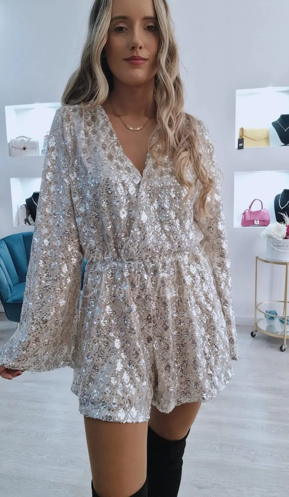 Macacão Calção com Lantejoulas  4