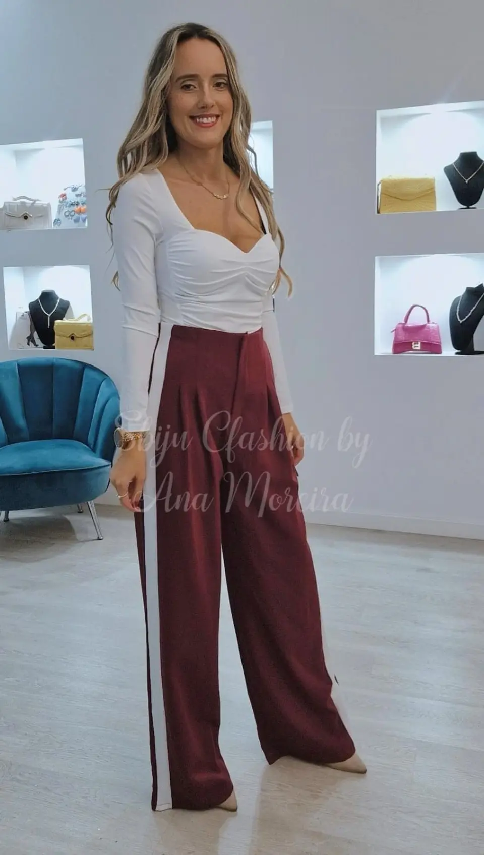 Calça com Risca Branca de Lado - TU 5