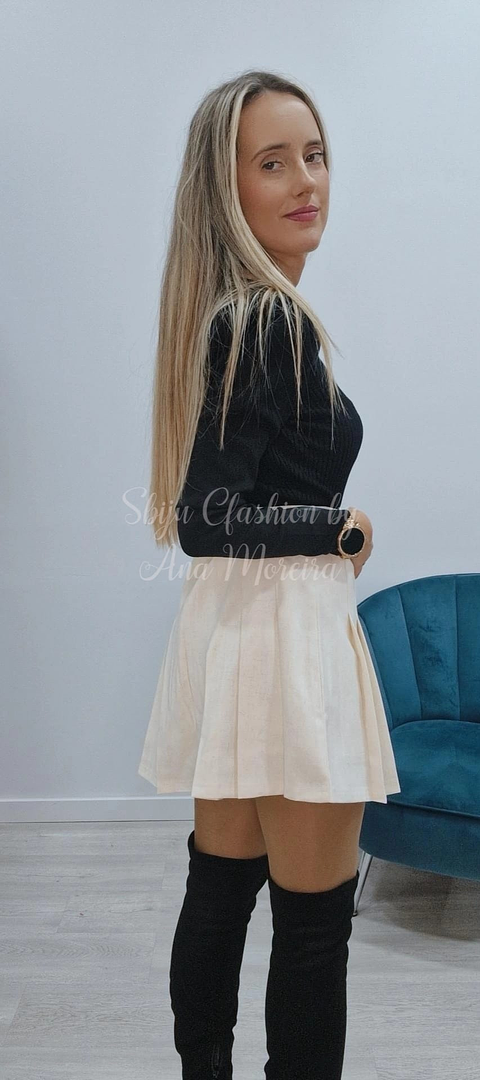 Saia-Calção Bege com Cinto