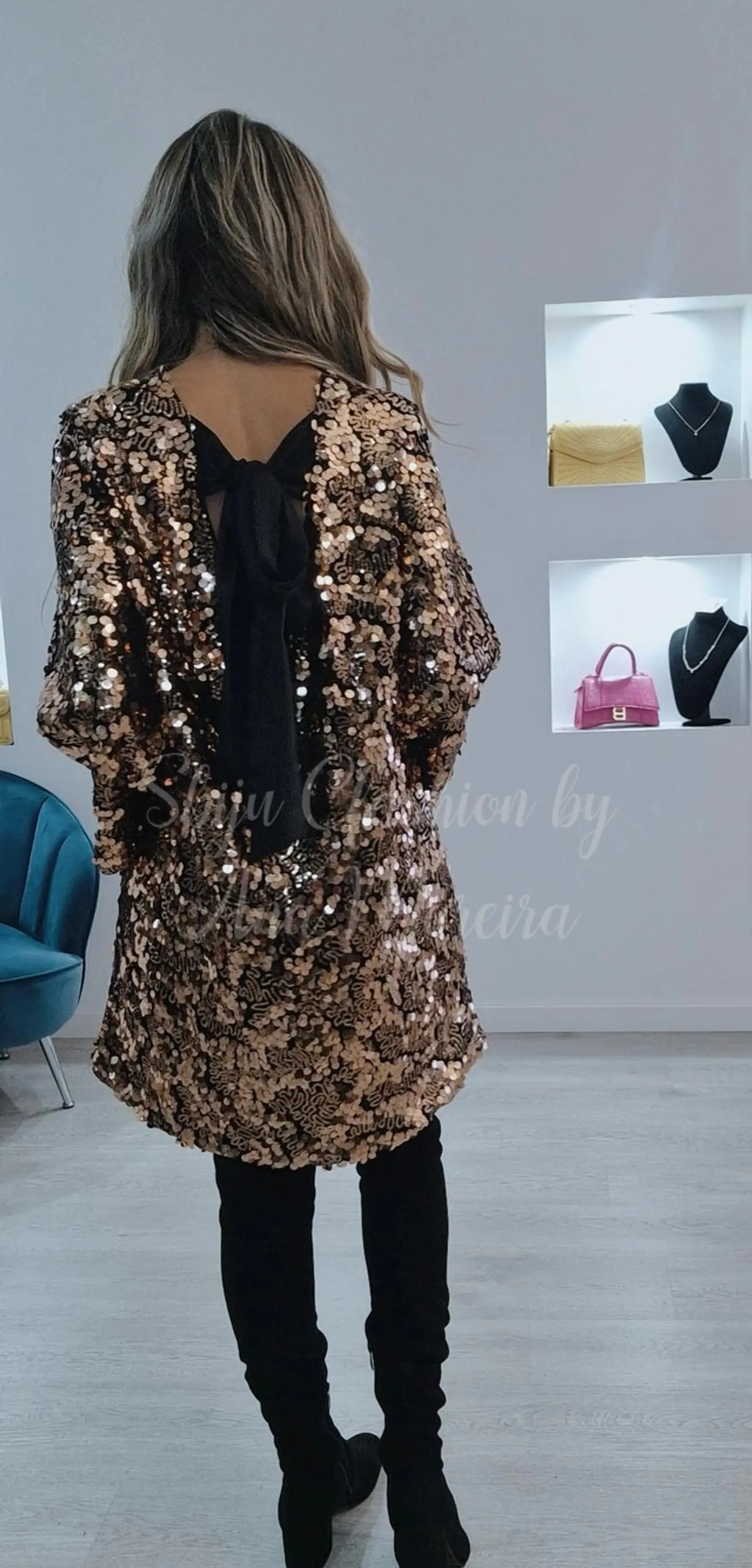 Vestido lantejoulas laço costas - TU 3