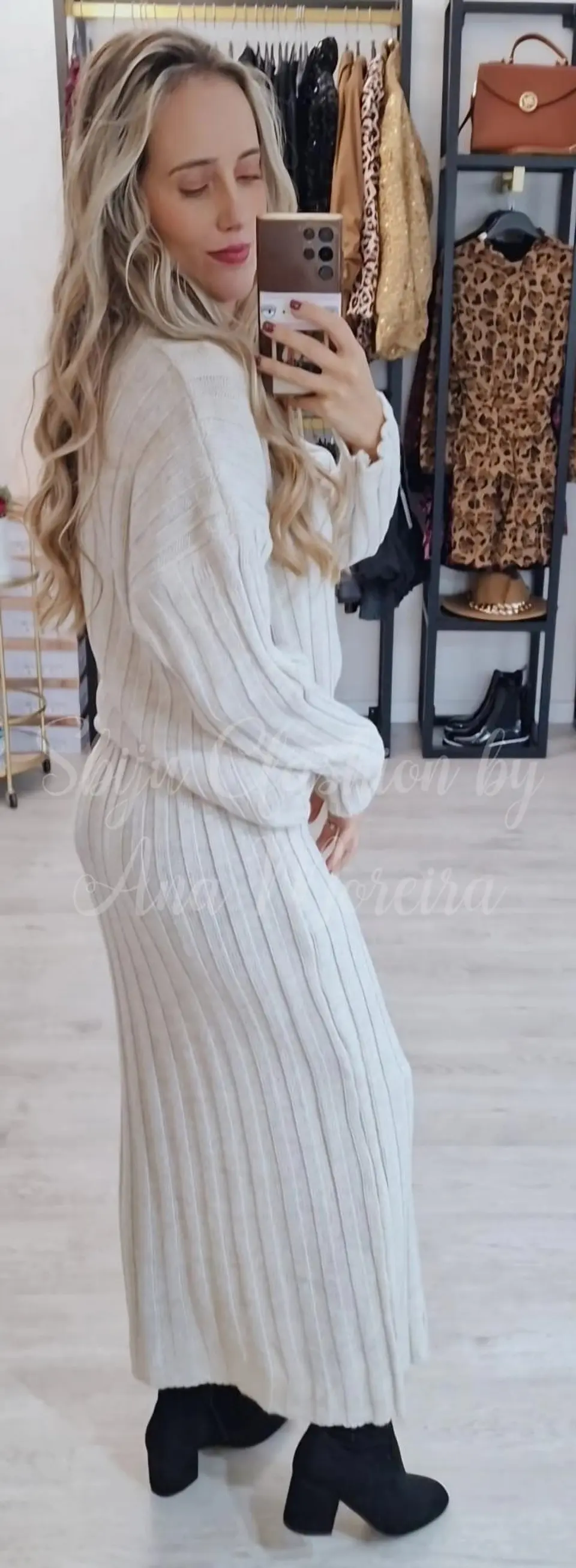 Conjunto de Malha com Saia Midi - TU 6