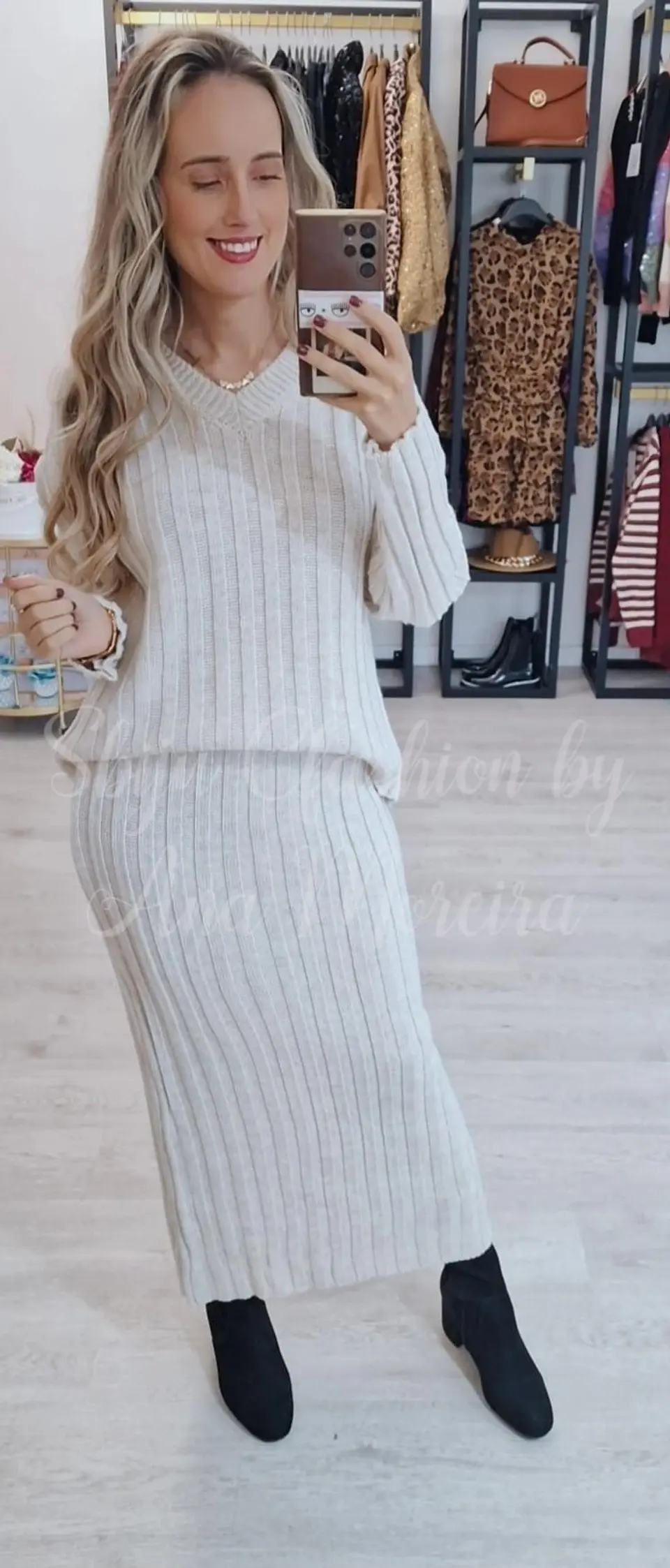 Conjunto de Malha com Saia Midi - TU 5