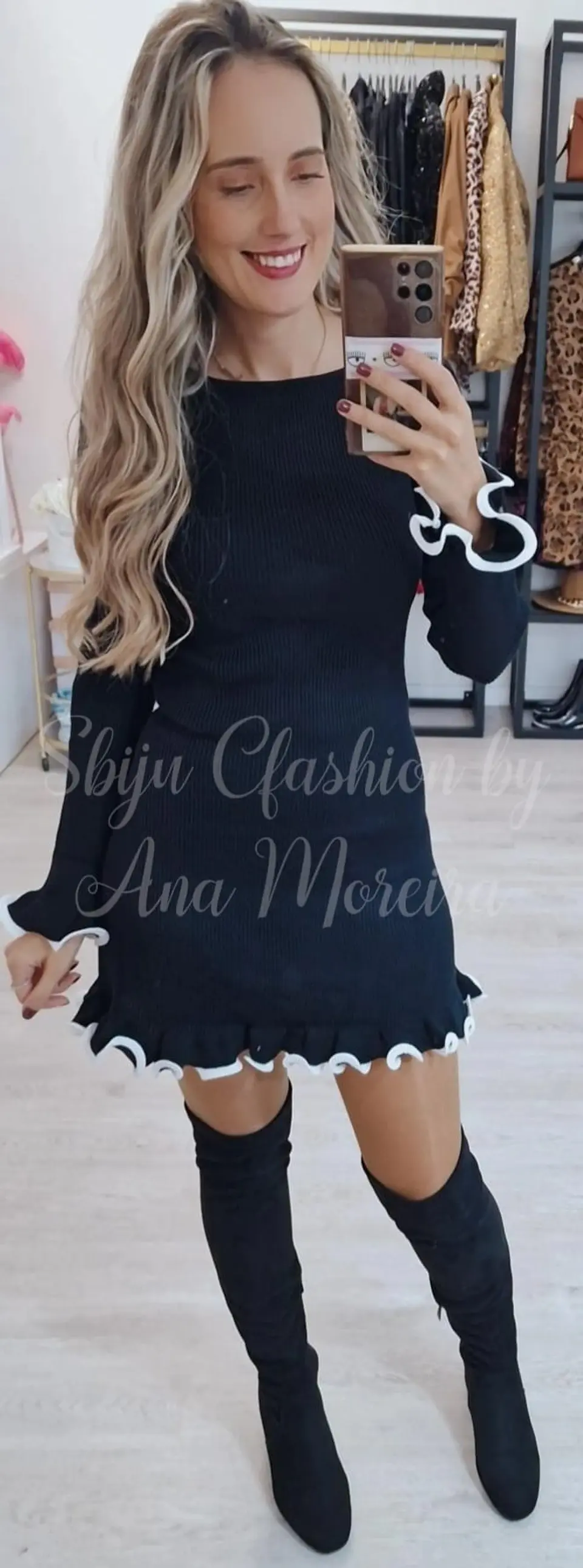 Vestido de Malha Canelada com Folho 3