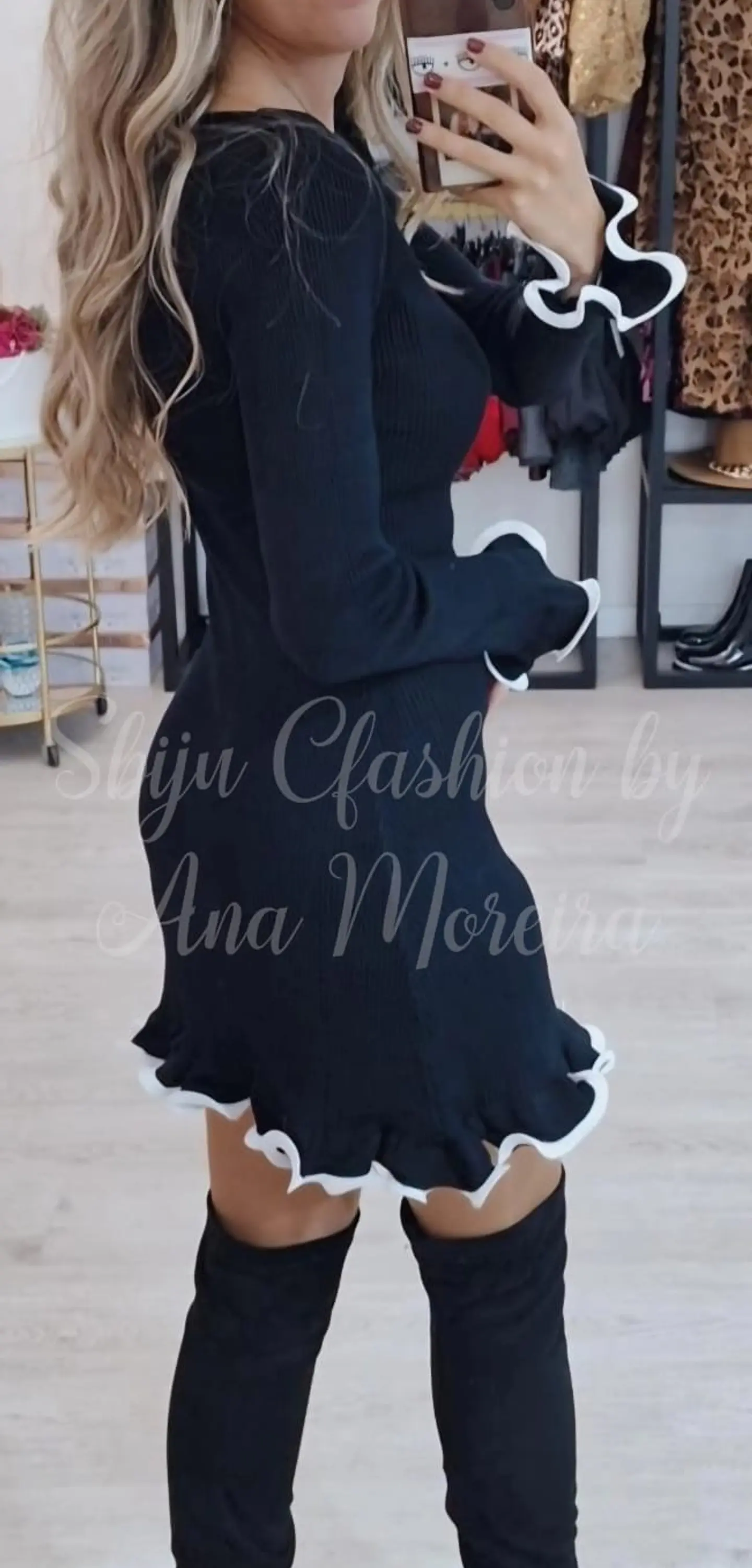 Vestido de Malha Canelada com Folho 2