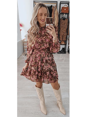 Vestido em Tons Castanhos com Flores