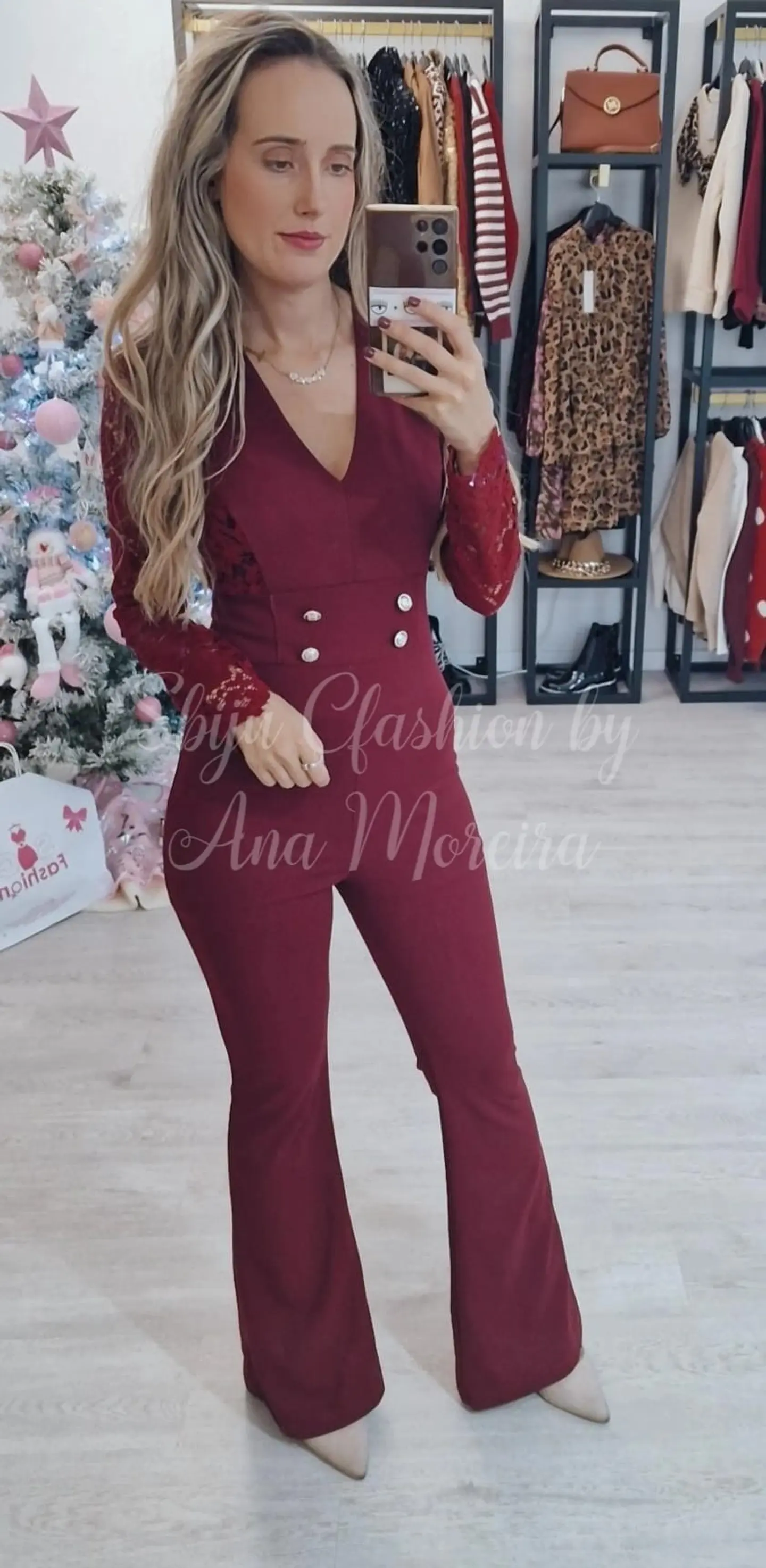 Macacão de Calça com Detalhes em Renda 4