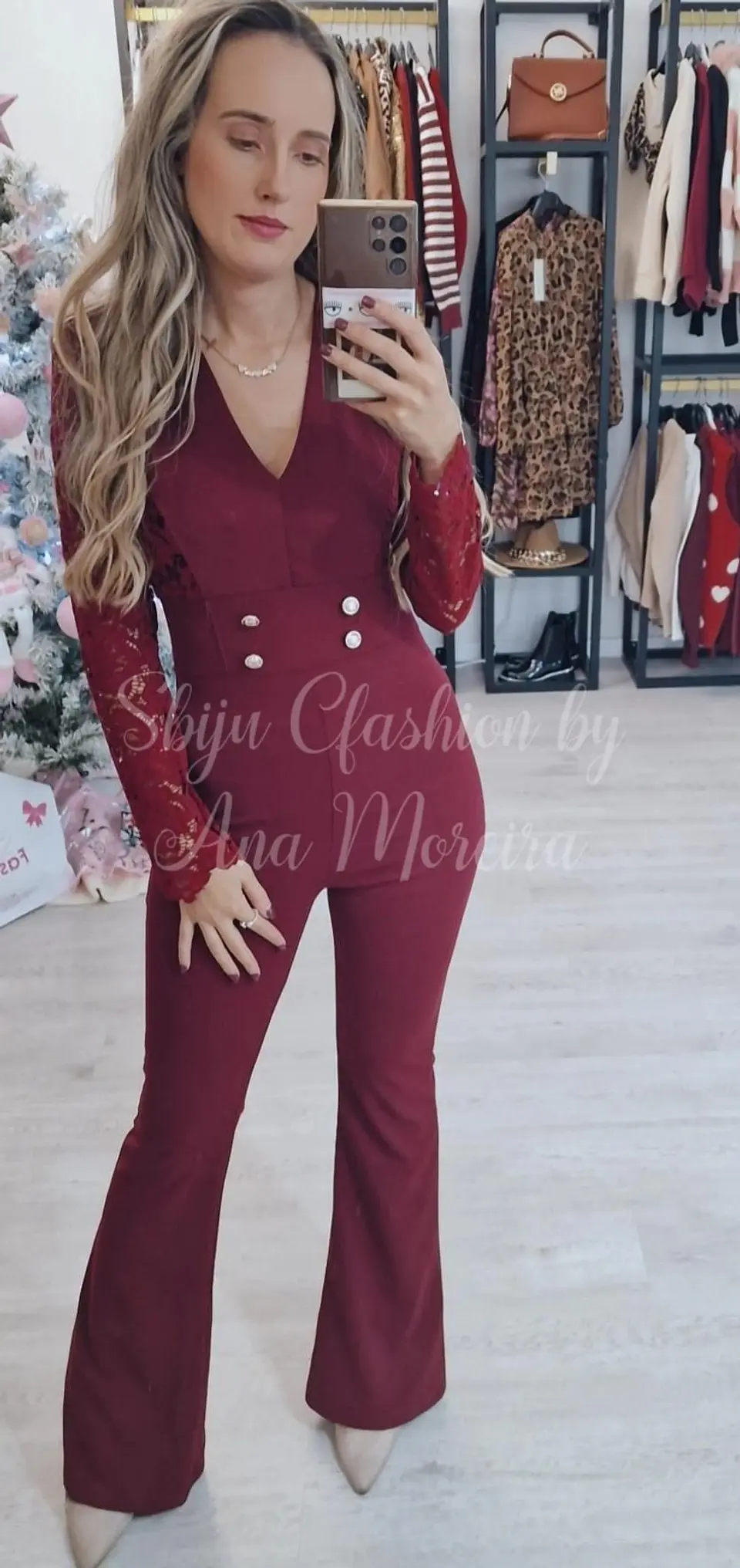 Macacão de Calça com Detalhes em Renda 6