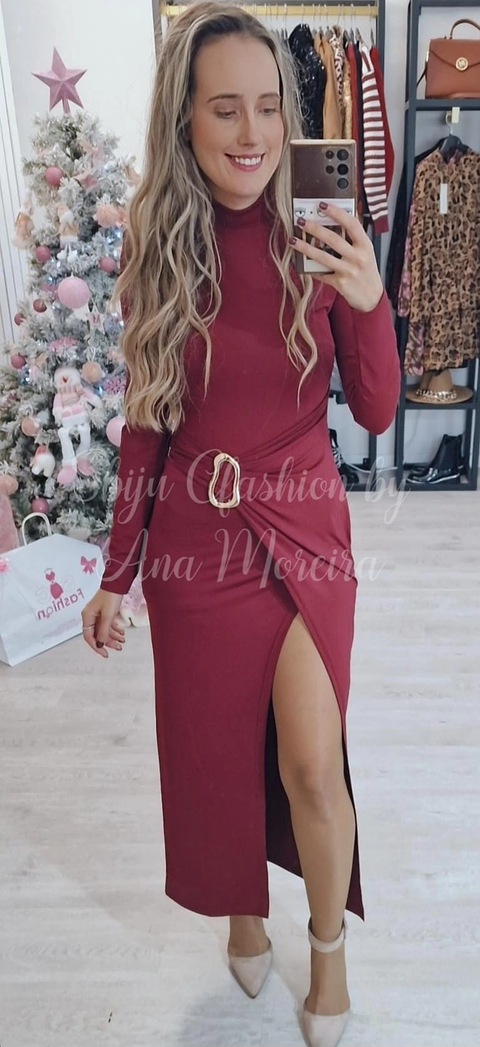 Vestido Comprido Bordô com Racha