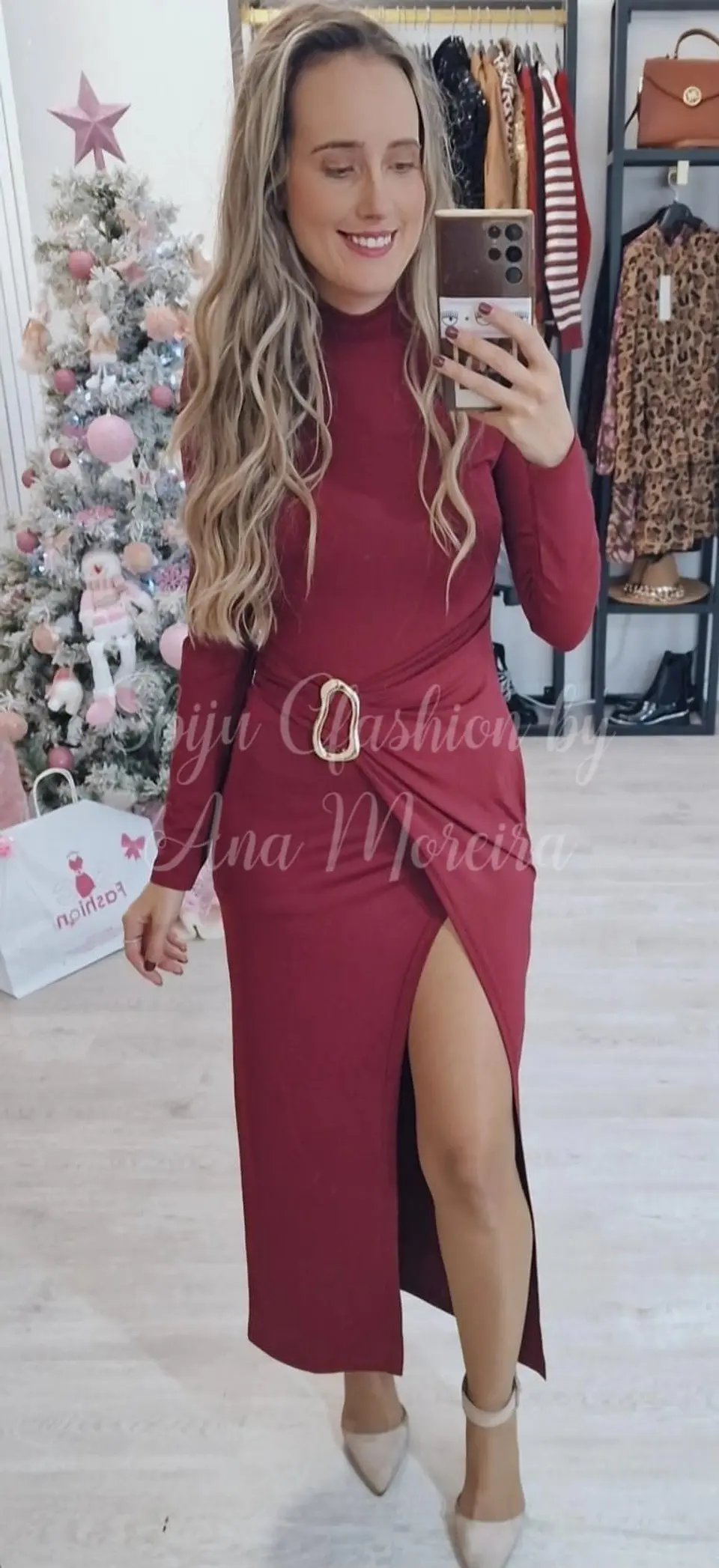 Vestido Comprido Bordô com Racha 1
