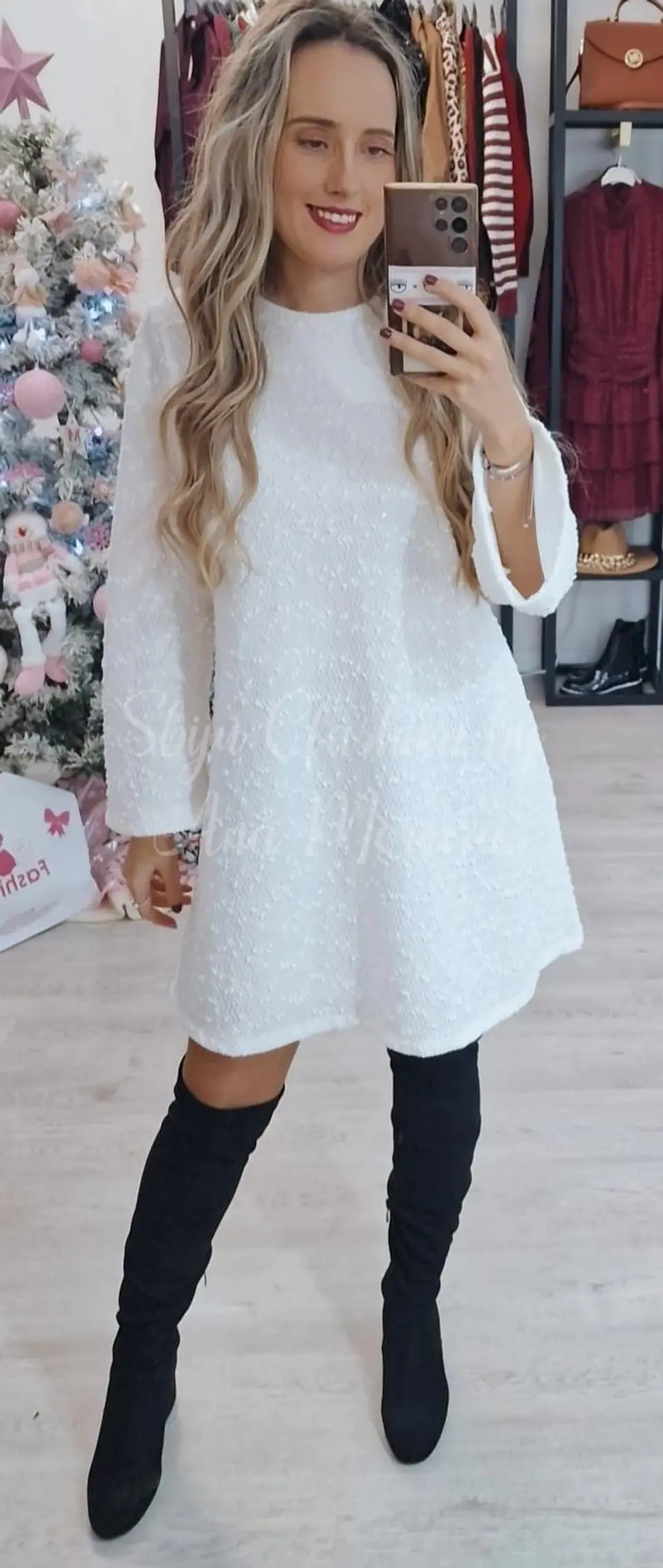 Vestido Solto com Detalhe de Laço nas Costas - TU 8