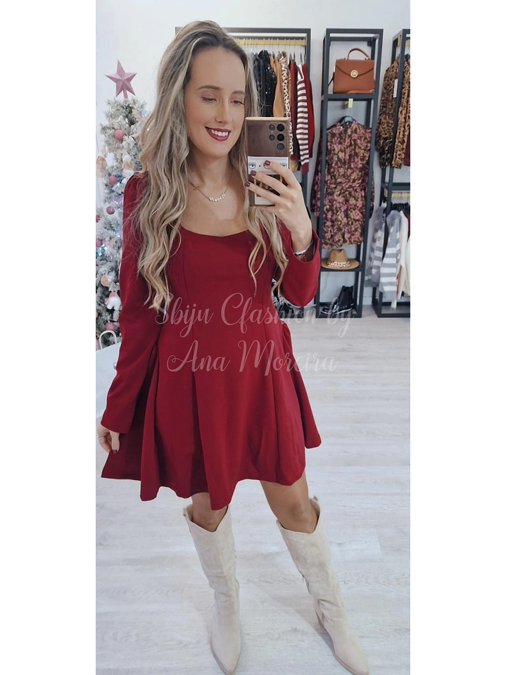 Vestido com Decote Quadrado Mochy 4